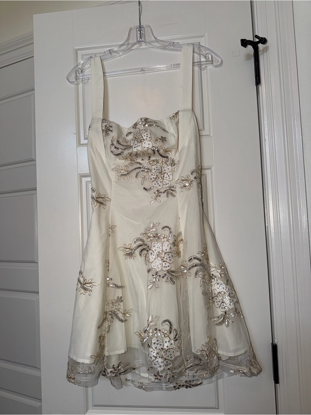 Ivory Embellished Floral A-Line Dress - Medium